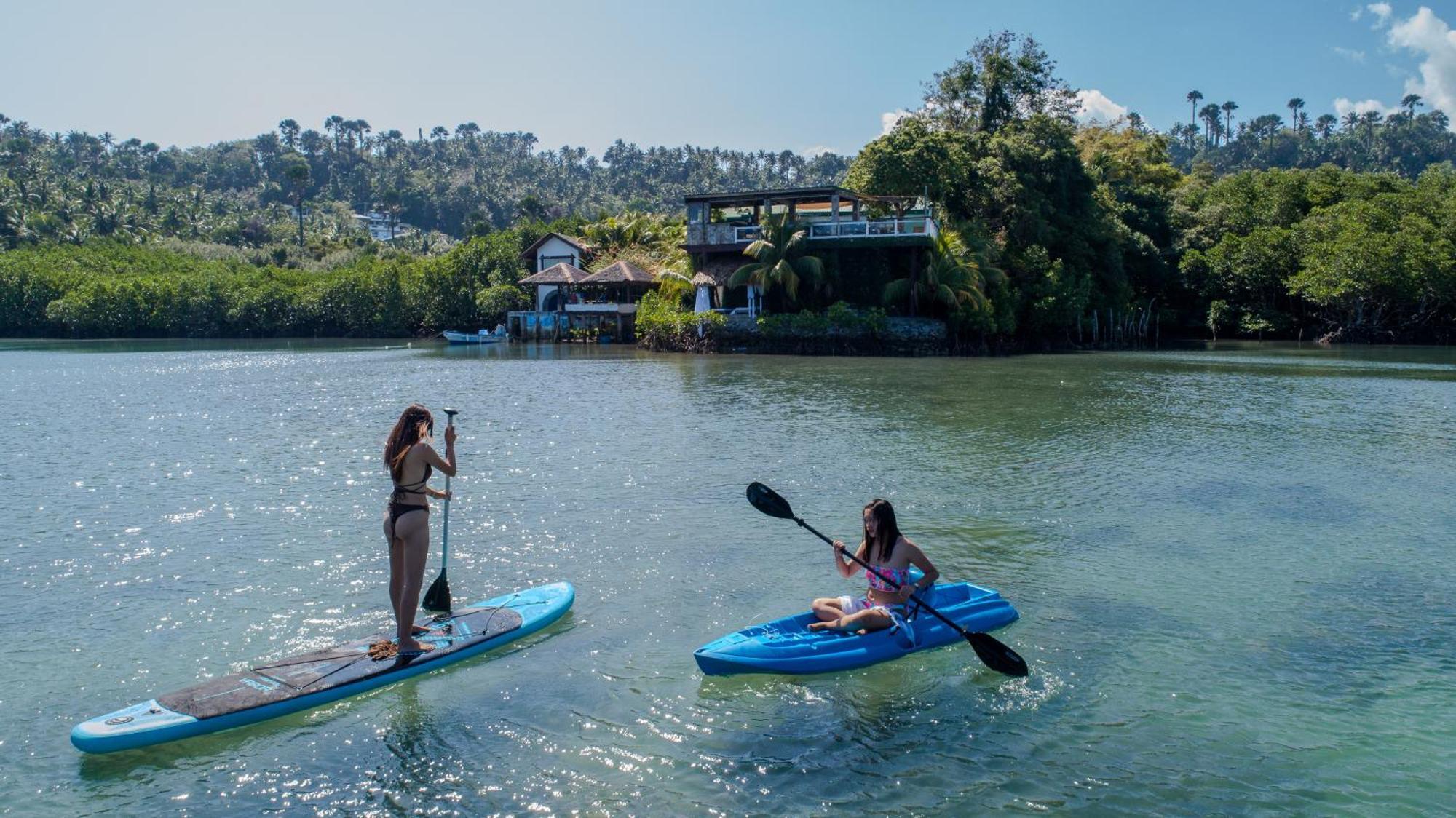 Edgewater Dive & Spa Resort Puerto Galera Exterior photo