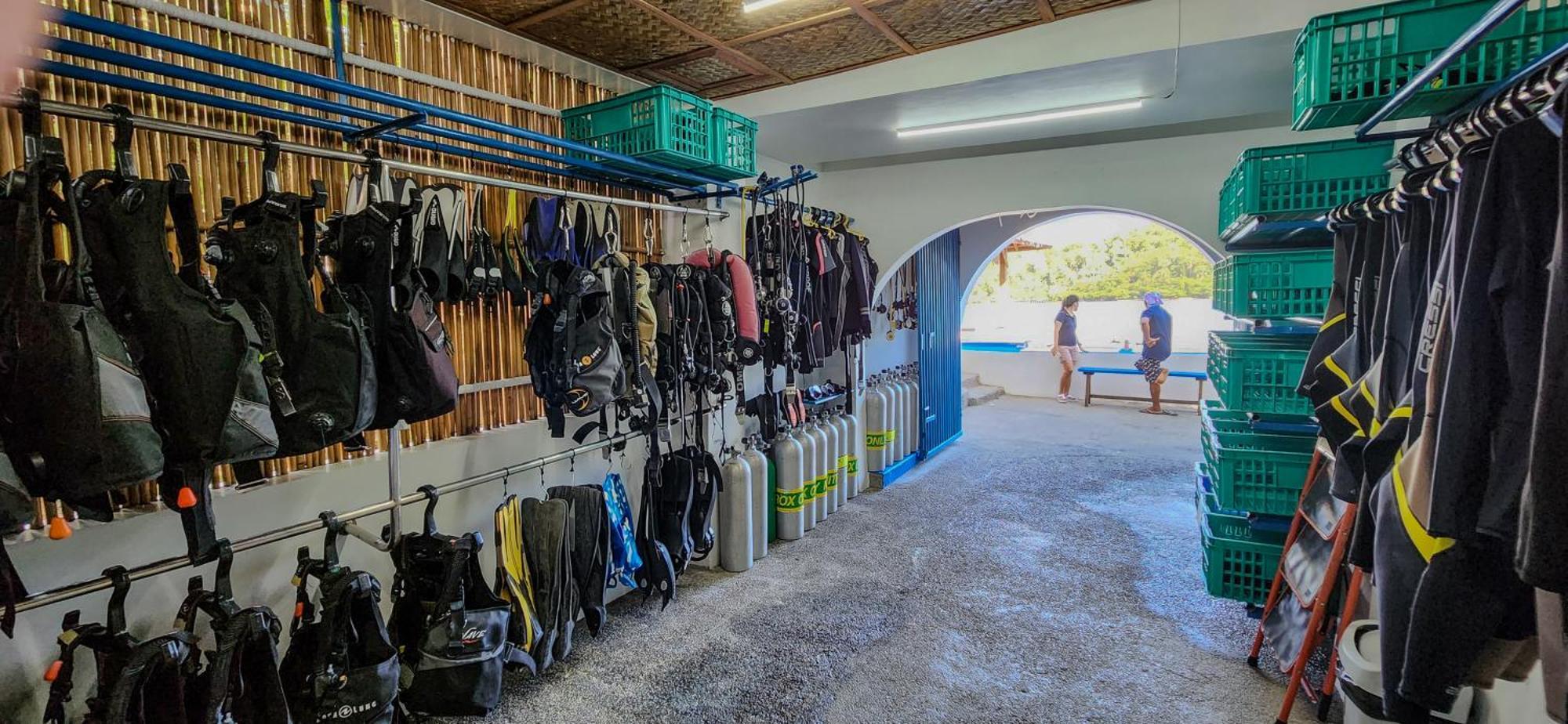 Edgewater Dive & Spa Resort Puerto Galera Exterior photo