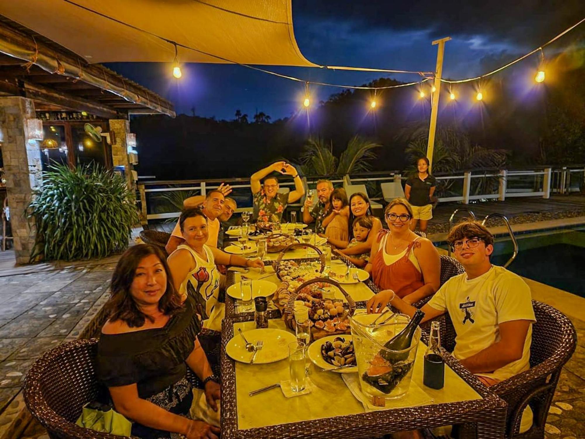 Edgewater Dive & Spa Resort Puerto Galera Exterior photo